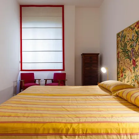 Lägenhet Santa Teresa A Chiaia By Napoliapartments Neapel