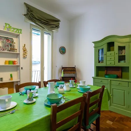 Santa Teresa A Chiaia By Napoliapartments Neapel