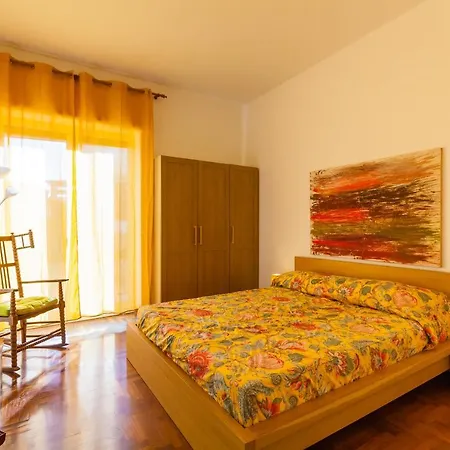 Lägenhet Santa Teresa A Chiaia By Napoliapartments *