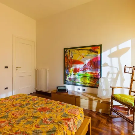 Lägenhet Santa Teresa A Chiaia By Napoliapartments